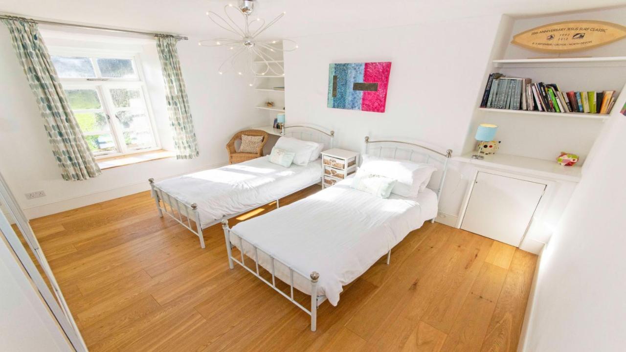 Crowborough Farm - Impressive & Sophisicated Home Surrounded By Unspoilt Countryside In Georgeham - Dog Friendly, Sleeps 14 Exterior photo